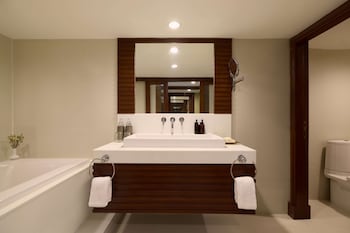 One Bedroom Suite King