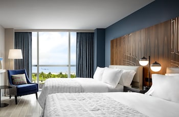 Deluxe Room, 2 Queen Beds (Mobility Accessible, Roll-In Shower)