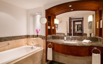 Deluxe Room, 2 Twin Beds