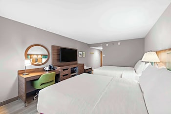 Room, 2 Queen Beds, Accessible (Mobility, Hearing, Roll-In Shower)