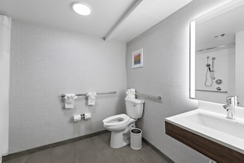 Room, 1 King Bed, Accessible (Hearing)