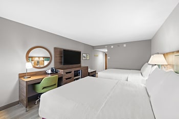 Room, 2 Queen Beds, Hearing Accessible, Microwave (Mobility, Hearing, Roll-In Shower)