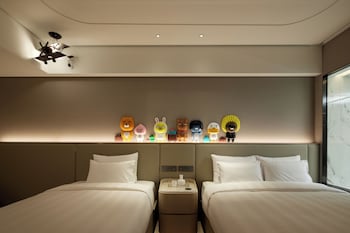 Family Twin Room (Kakao Friends)