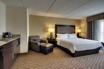 Standard Room, 1 King Bed (Wet Bar)