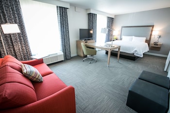 Studio, 1 King Bed, Non Smoking, Refrigerator & Microwave