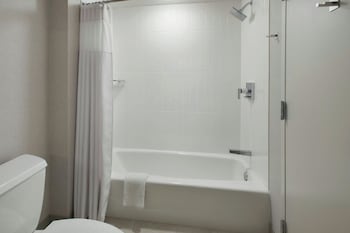 Room, 2 Double Beds, Corner