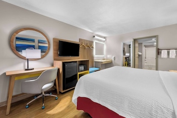 Room, 1 King Bed, Accessible, Non Smoking
