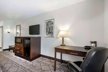 Standard Room, 1 King Bed, Non Smoking