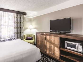 Deluxe Room, 1 King Bed, Non Smoking