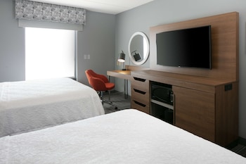 Room, 2 Queen Beds, Accessible, Non Smoking