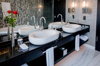 Suite, Multiple Beds (Boutique)