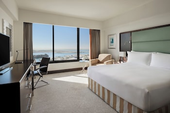 Classic Room, 1 King Bed, Smoking, Club Lounge Access