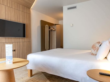 Superior Room, 1 Double Bed with Sofa bed (Renovated)