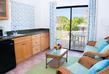 Deluxe Double Room with Balcony, Mountain View