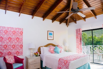 Deluxe Double Room with Balcony, Mountain View