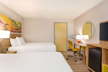 Room, 2 Double Beds, Non Smoking (Mobility,Roll-In shower)