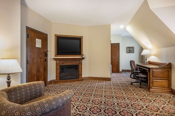 Standard Room, 2 Queen Beds, Non Smoking, Fireplace