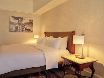 Superior Room, 1 King Bed