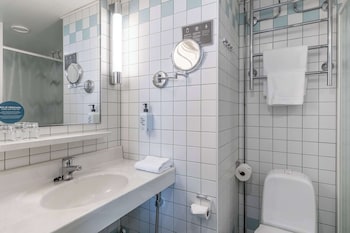 Standard Room (Family Four)