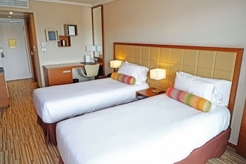 Family Suite, 2 Twin Beds, City View