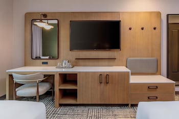 Room, 2 Queen Beds