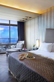 Executive Room, Mountain View