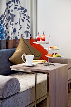Junior Suite, 1 Queen Bed