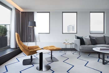 Penthouse (De Witt)