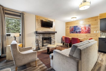 Suite (Two Bedroom Wolf)