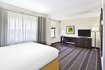 Room, 1 Queen Bed, Accessible (Comm, Mobility, Roll Shwr)