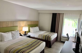 Room, 1 Queen Bed, Accessible, Non Smoking (Roll-in Shower)