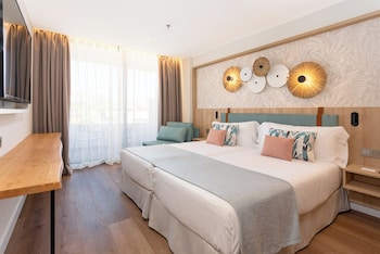 Standard Room, Mountain View (2 adults and 1 child)