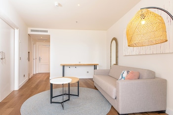 Suite, Pool View (2 adults and 1 child)