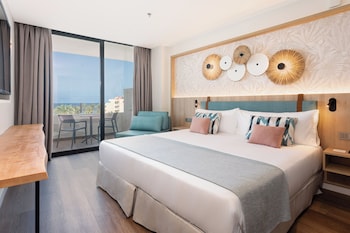 Standard, Sea View