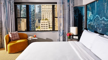 Room, 1 King Bed, City View