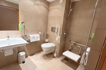 Classic Twin Room Wheelchair Accessible
