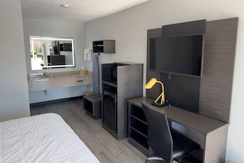 Room, 1 King Bed, Non Smoking