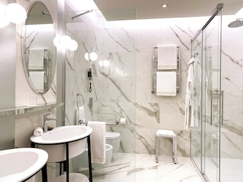 Ivory Grand Deluxe
