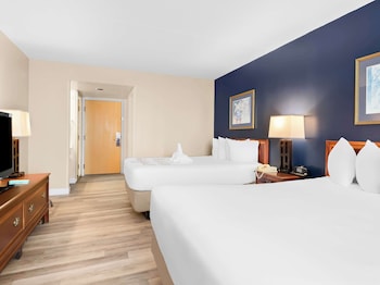 Standard Room, 2 Queen Beds, Non Smoking