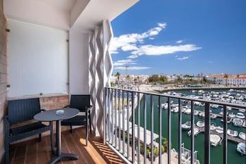Double or Twin Room, Marina View (1 adult)