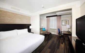 Standard Room, 1 King Bed