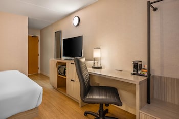 Room, 1 King Bed with Sofa bed, Non Smoking