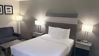 Standard Room, 1 Queen Bed, Non Smoking