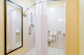 Room, 1 King Bed, Accessible, Non Smoking