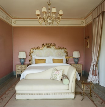 Suite (Baronessa)