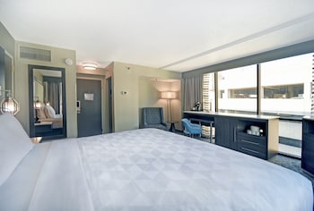 Premium Room, 1 King Bed