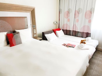 Classic Room, 1 Double Bed with Sofa bed, Pool View