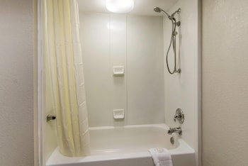 Room, 1 King Bed, Accessible, Non Smoking (Efficiency)