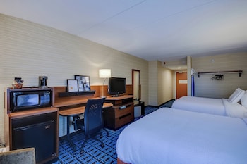Room, 2 Queen Beds, Hearing Accessible (Accessible Bathtub)