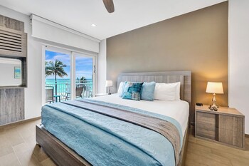 Ocean Front Balcony Room with King Bed